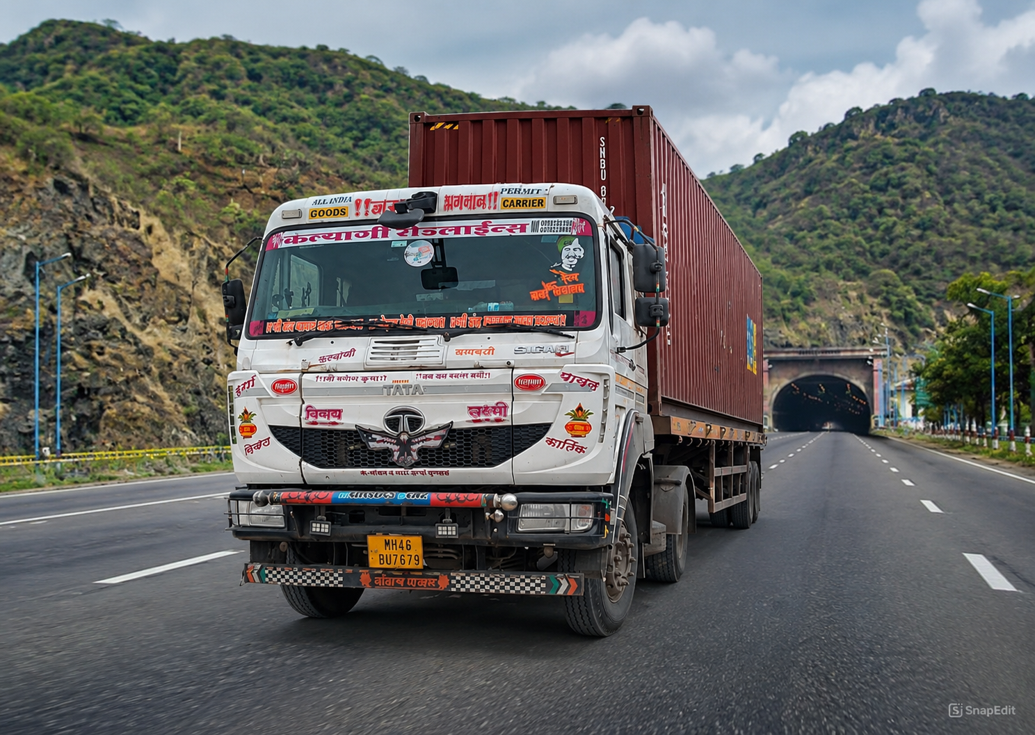 Kalyani Roadlines full truckload container on the highway
